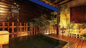 和室 秋桜 露天風呂